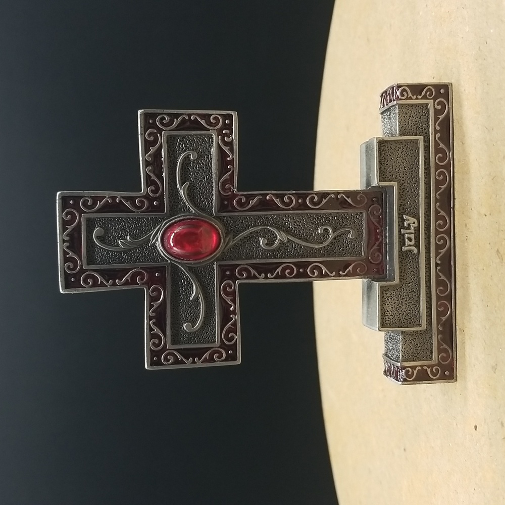 Ornate Pewter 2003 "July" Birthday Ruby Red Gemstone Standing Cross Statue - Picture 3 of 11